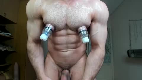 Snapshot of sweetmuscles_boy chatting on 9, 10, 2025 Lorenzo online show from 9, 10, 2025