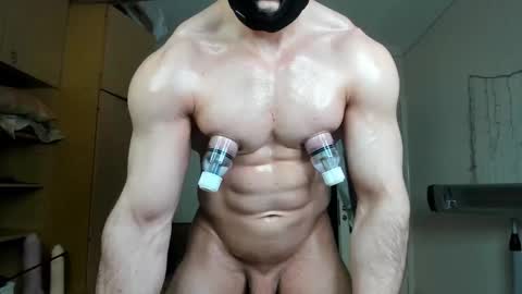 Snapshot of sweetmuscles_boy chatting on 23, 2, 2026 Lorenzo online show from 23, 2, 2026