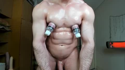 Snapshot of sweetmuscles_boy chatting on 23, 3, 2026 Lorenzo online show from 23, 3, 2026