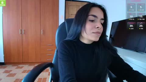 Snapshot of sweetmysterious18 chatting on 21, 9, 2025 Sweet Mysterious online show from 21, 9, 2025