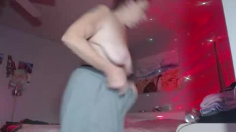 Snapshot of sweetnissapril chatting on 25, 2, 2025 April online show from 25, 2, 2025