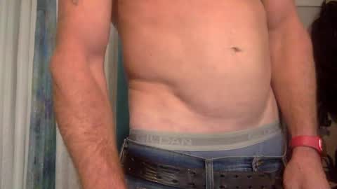 WeAim2PZzz online show from 8, 1, 2025