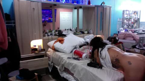 WeAim2PZzz online show from 5, 2, 2025