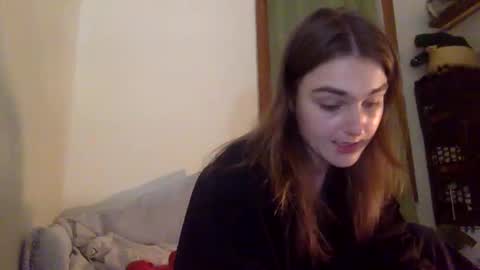 Snapshot of sweetpeach232323 chatting on 21, 12, 2024 sweetpeach232323 online show from 21, 12, 2024