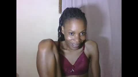 ESTHER online show from 30, 10, 2025