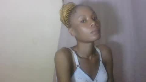 ESTHER online show from 5, 7, 2026