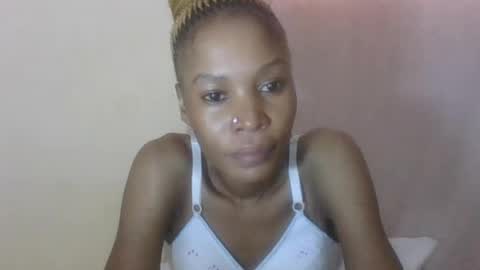 ESTHER online show from 8, 7, 2026