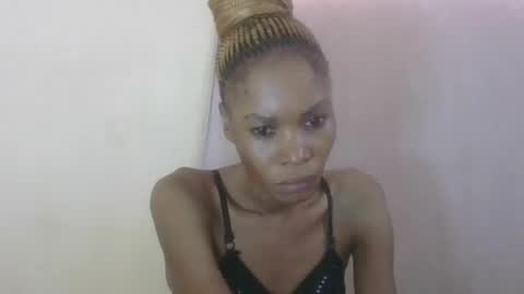 ESTHER online show from 9, 7, 2026