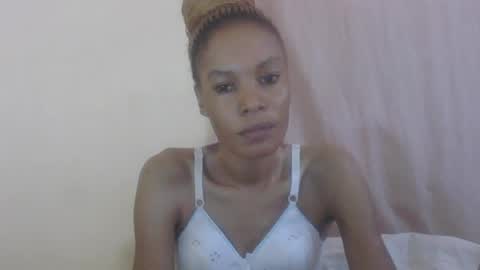 ESTHER online show from 30, 7, 2026