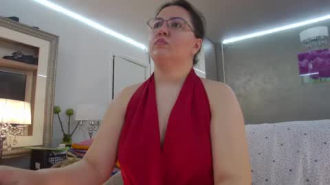 SweetRaisa online show from 7, 6, 2026