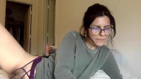 Snapshot of sweetriddance chatting on 13, 12, 2025 sweetriddance online show from 13, 12, 2025