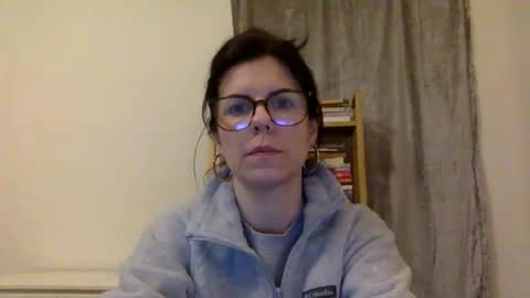 Snapshot of sweetriddance chatting on 16, 12, 2025 sweetriddance online show from 16, 12, 2025