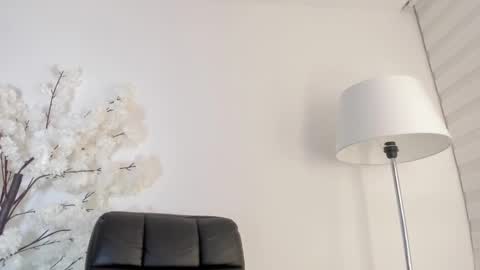  Alice Woolridge  online show from 13, 1, 2025