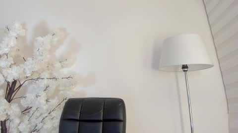  Alice Woolridge  online show from 28, 2, 2025