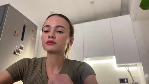 sweetsatalana online show from 5, 5, 2026