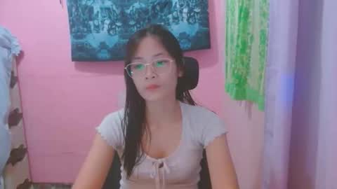 Mia online show from 8, 6, 2026
