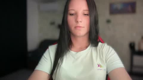Sweet Shy online show from 14, 7, 2026