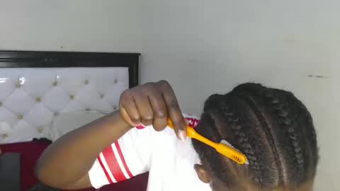 sweetslyvie online show from 13, 4, 2026