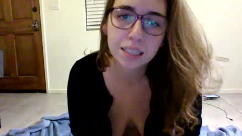 sweetsocalgirl online show from 4, 3, 2025