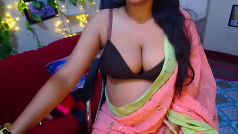 Snapshot of sweetsour18 chatting on 23, 12, 2025 SweetSour online show from 23, 12, 2025