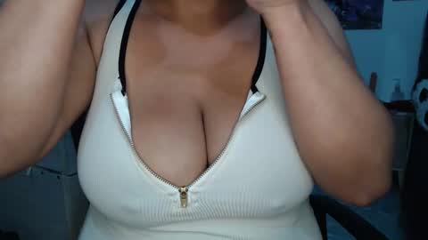 sweett_candy1 online show from 23, 11, 2025
