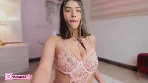 Snapshot of sweett_mia1 chatting on 10, 6, 2026 M I A online show from 10, 6, 2026