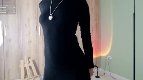    online show from 4, 3, 2025