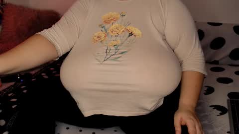 Maya online show from 23, 11, 2025