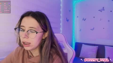 Veronica Independent Model online show from 5, 12, 2025