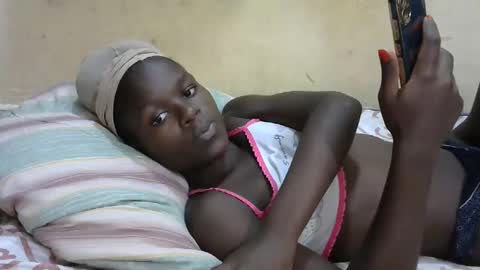 Snapshot of sweetvallerie chatting on 18, 2, 2025 sweetvallerie online show from 18, 2, 2025