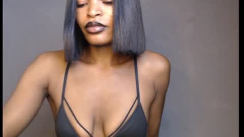 sweetxxboobsx online show from 17, 6, 2026