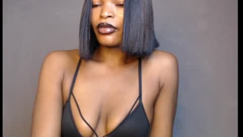 sweetxxboobsx online show from 24, 6, 2026