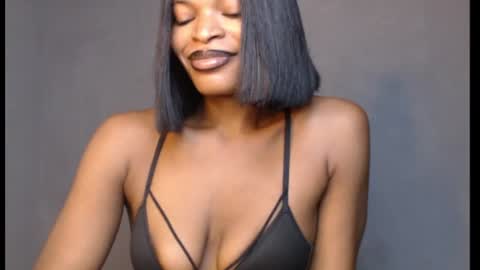 sweetxxboobsx online show from 15, 7, 2026