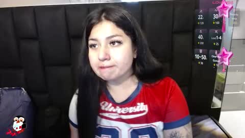 Ashley 3 online show from 5, 10, 2025