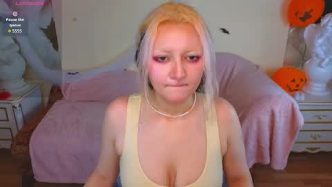 Hot Candy online show from 30, 10, 2025