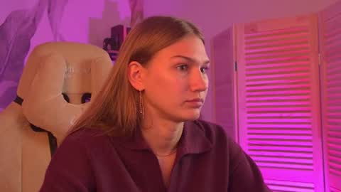 Snapshot of sweety_emilya chatting on 19, 7, 2026 Emily online show from 19, 7, 2026