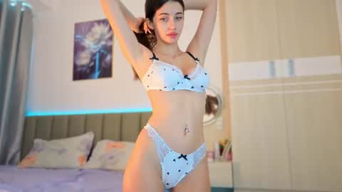 Vikky online show from 28, 6, 2026