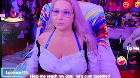 Snapshot of sweetylisahard chatting on 24, 10, 2025 Lisa online show from 24, 10, 2025