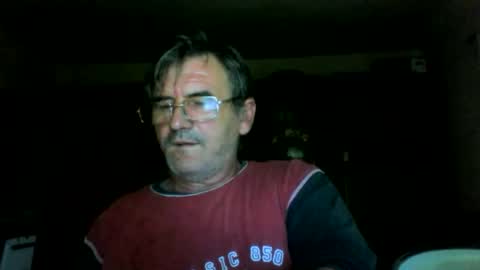 Snapshot of swergiu333 chatting on 8, 6, 2026 Raymond online show from 8, 6, 2026