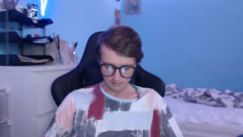 Snapshot of swietieecharm chatting on 30, 3, 2026 Cat online show from 30, 3, 2026