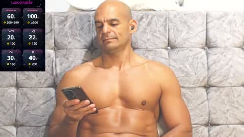 Snapshot of swimmer_summer chatting on 7, 1, 2025 ------- Hi Im Willy follow me do not forget to put the thumb up online show from 7, 1, 2025