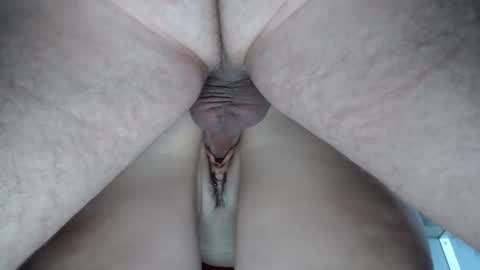 Snapshot of swinginmilf chatting on 7, 10, 2025 Nikki aka swinginmilf on ofs online show from 7, 10, 2025