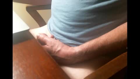 Snapshot of swizzle__stick chatting on 27, 9, 2025 will jeffers online show from 27, 9, 2025