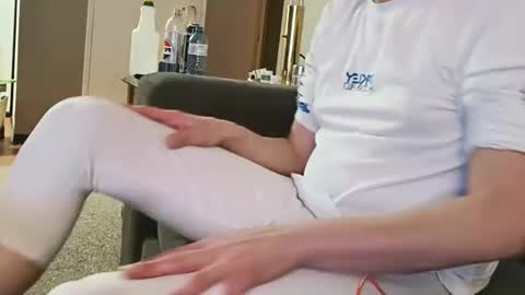 swontguy2025 online show from 10, 3, 2025