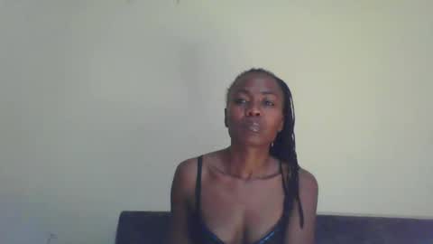 Snapshot of swtebony1 chatting on 28, 2, 2025 ALICIA online show from 28, 2, 2025