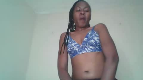 Snapshot of swtebony1 chatting on 27, 11, 2025 ALICIA online show from 27, 11, 2025