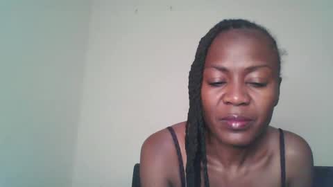 Snapshot of swtebony1 chatting on 3, 12, 2025 ALICIA online show from 3, 12, 2025