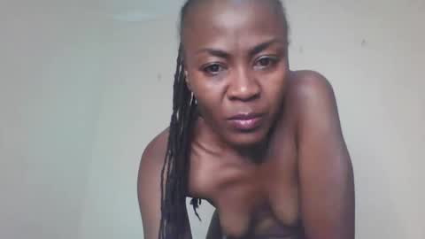 Snapshot of swtebony1 chatting on 14, 4, 2026 ALICIA online show from 14, 4, 2026