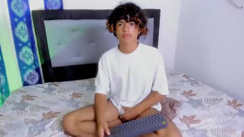 swwet_boy online show from 23, 12, 2024