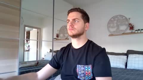 syl092 online show from 13, 1, 2025